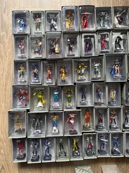 MARVEL 60 Figurek - 12
