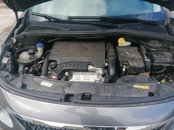 Peugeot 2008 1.2 benzin 96kw 5/2019 - 12