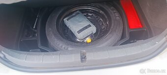 Volvo C30 2.0 diesel 110kw D3, 5 válec,r-design,2010 - 12