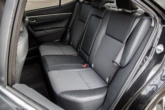 Toyota Corolla sedan 1.6 Ececutive - 12