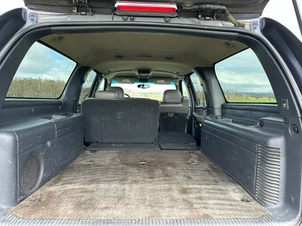 2003 Chevrolet Suburban K2500 8.1 Vortec LT - 12