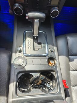 Volkswagen Touareg 3.0 automat - 12