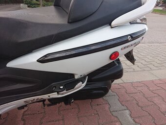 Sym GTS 300i Evo 2011 - 12