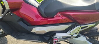 Honda X-ADV 750 - 12