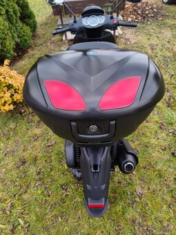 Piaggio Beverly 125i.e - 12