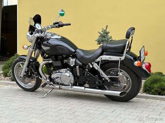 Triumph SPEEDMASTER - 12