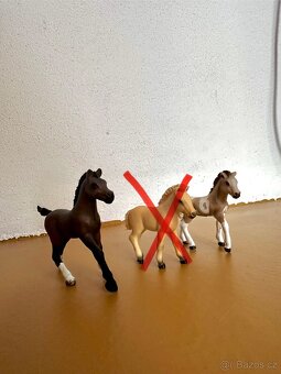Schleich sada koní, psů, doplňků - 12