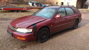 Honda Accord Aerodeck 2.2i automat - 154 000 KM - DVA VOZY - 12