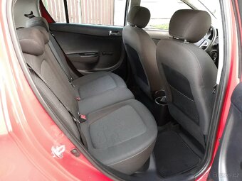 Hyundai i20 1.2i 57kW 2011 naj.157tis. NOVÁ STK - 12