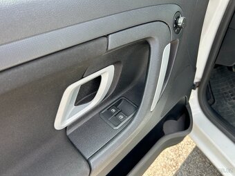 ŠKODA ROOMSTER 1.2 HTP 51KW 135TKM NOVÝ ČR PRVNÍ MAJITEL - 12