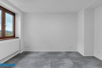 Moderní byt 3+kk v srdci Lanškrouna po kompletní rekonstrukc - 12