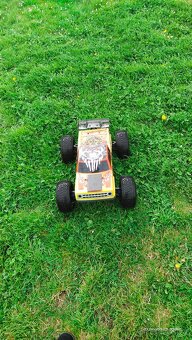 Traxxas Erevo 1/8 - 12