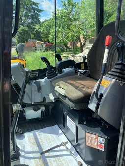 Prodám minibagr Kubota U27 s nulovým přesahem zádě - 12