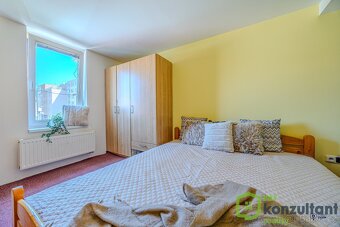 Investiční nemovitost v centru Mariánských Hor, 278 m2 - Ost - 12