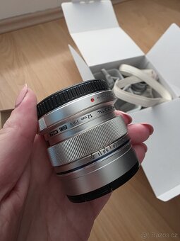 Olympus E-PL9, objektiv 45mm a 12mm - 12