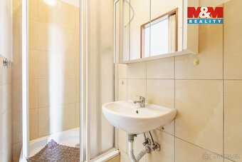 Prodej bytu 4+1, 85 m², Karlovy Vary, ul. Chebská - 12