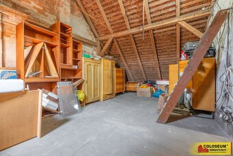 Šumná, RD 3+1, 150 m², zahrada, hospodářská budova, garáž –  - 12