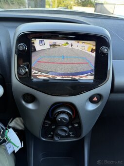 Toyota Aygo 1.0 VVT-i 53 kW - 12