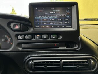 Lada Niva TRAVEL 1.7/59kW jen 33tkm r.v. 2021 - 12