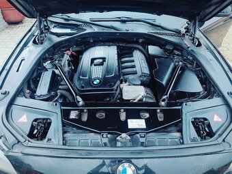 BMW F10 523i - benzín - manuál - 12