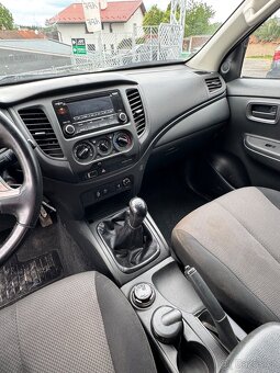 Mitsubishi L200,  2.3 DI-D, 4WD, havarované - 12