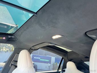 Tesla Model X Long Range Dual Motor (2023) - 12