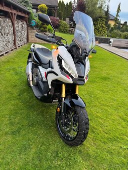 Honda x ADV 750 - 12