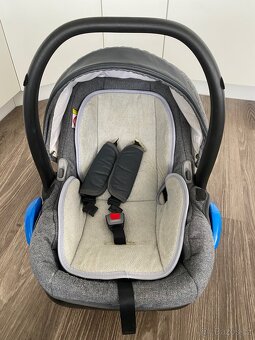 Kočárek Camarelo Zeo + autosedačka - 12