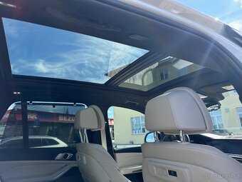 BMW X5 40i 360kw, ČR max výbava 7/2019 94tkm DPH - 12