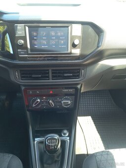 VW T-CROSS 1.0 70KW    NAJETO 4300KM - 12