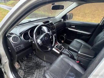 SUZUKI GRAND VITARA 4x4 DDiS - 12