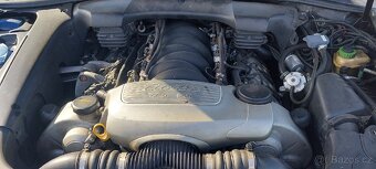 Porsche Cayenne Turbo 4.5 V8 331kw LPG - 12