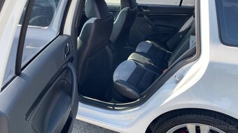 ŠKODA OCTAVIA 2.0TDi RS 125kW DSG 1.MAJITEL - 12