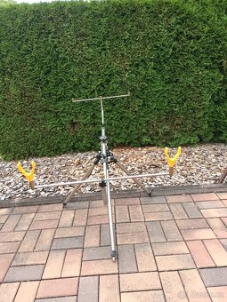 Stojan na pruty - 12