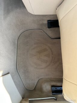 Volkswagen EOS 2.0 FSI 110 kW - 12