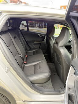 Volvo V60 Cross Country AWD—D4 2.4 140kw—AUTOMAT—2015– - 12