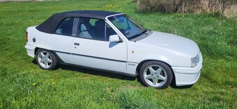 Prodám Opel Kadet Cabrio GSI/Výměna za elektroauto - 12