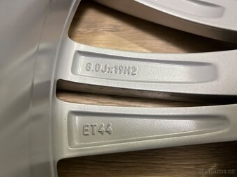 Originální alu kola R19 Škoda Superb III - 12