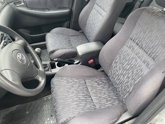 Toyota Corolla 2.0 D4-D 66 kW - 12