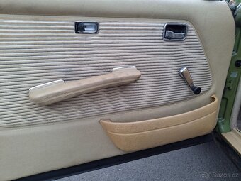 Mercedes-Benz W123 Coupe 280CE - 12