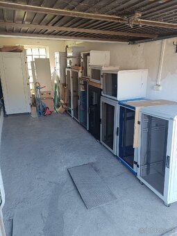 rack, rozvaděč, serverová skříň - 12