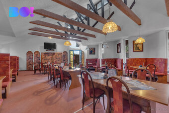 Prodej restaurace a rodinného domu 3+1, ulice Na Výsluní, Ch - 12