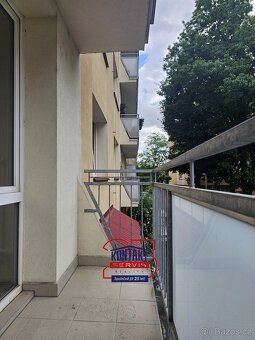 Pronájem bytu 2+1 s balkonem v měst. části Rožnov, České Bud - 12