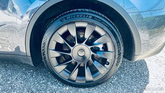 Tesla Y, LR AWD, 378 kW, 2/22, 66t km, DPH - 12