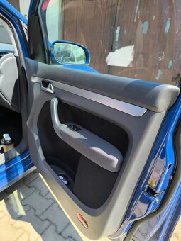 Volkswagen Touran 2.0 TDI Bmm - Webasto - 12