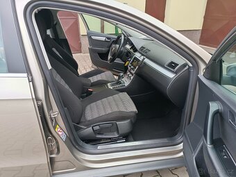 VW Passat B7 Alltrack 2.0 Tdi 125 kW DSG 4x4 combi - 12