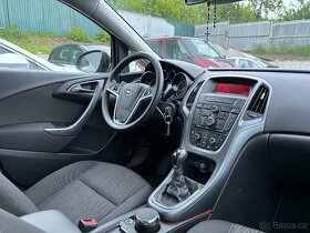 Opel Astra J sedan TURBO - 12