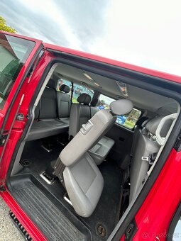 Volkswagen Caravelle T5 long 9 míst - 12