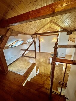 Pronájem bytu 3+kk (mezonet) 137m2, ulice Hálkova - Husovice - 12