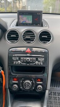 Peugeot 308 SW, 1.6 HDI, 7 míst, top výbava - 12